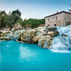  Farm stay Bio Le Cascatelle Italy
